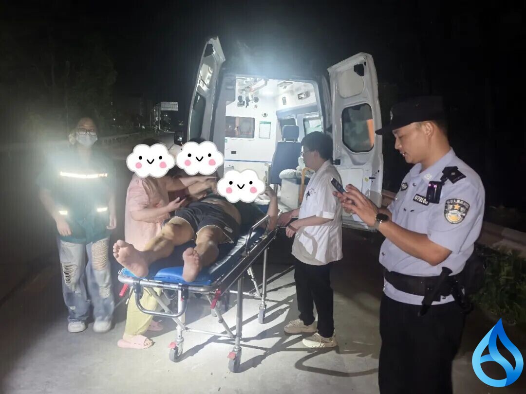黄梅警医联动紧急救人